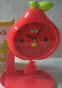 Часы настольные 23х16см, с маятником 0341/528