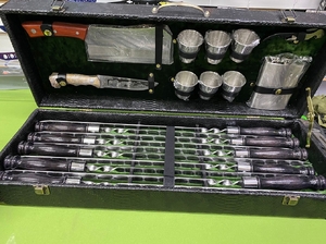 Набор шашлычный XL-2 кожа бархат (10 шампуров, фляга, 6 стопок, топор, нож, открывалка)