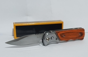 Нож выкидной 17см коробка, 8935