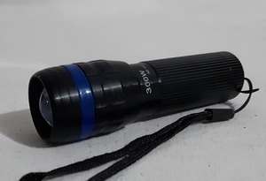 Фонарик ручной на батарейках 3хААА, МЕТАЛЛ, ZOOM, А02 (12)