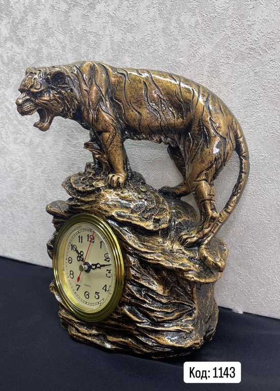 Часы настольные, фигурные, 18*23см (314)