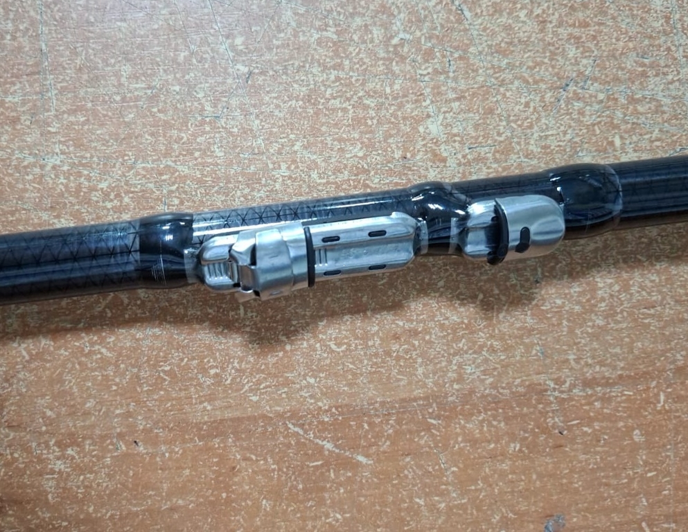 Спиннинг телескоп Mikado с/к, 10-30гр, чехол кожа, Carbon 98%, 6,3м